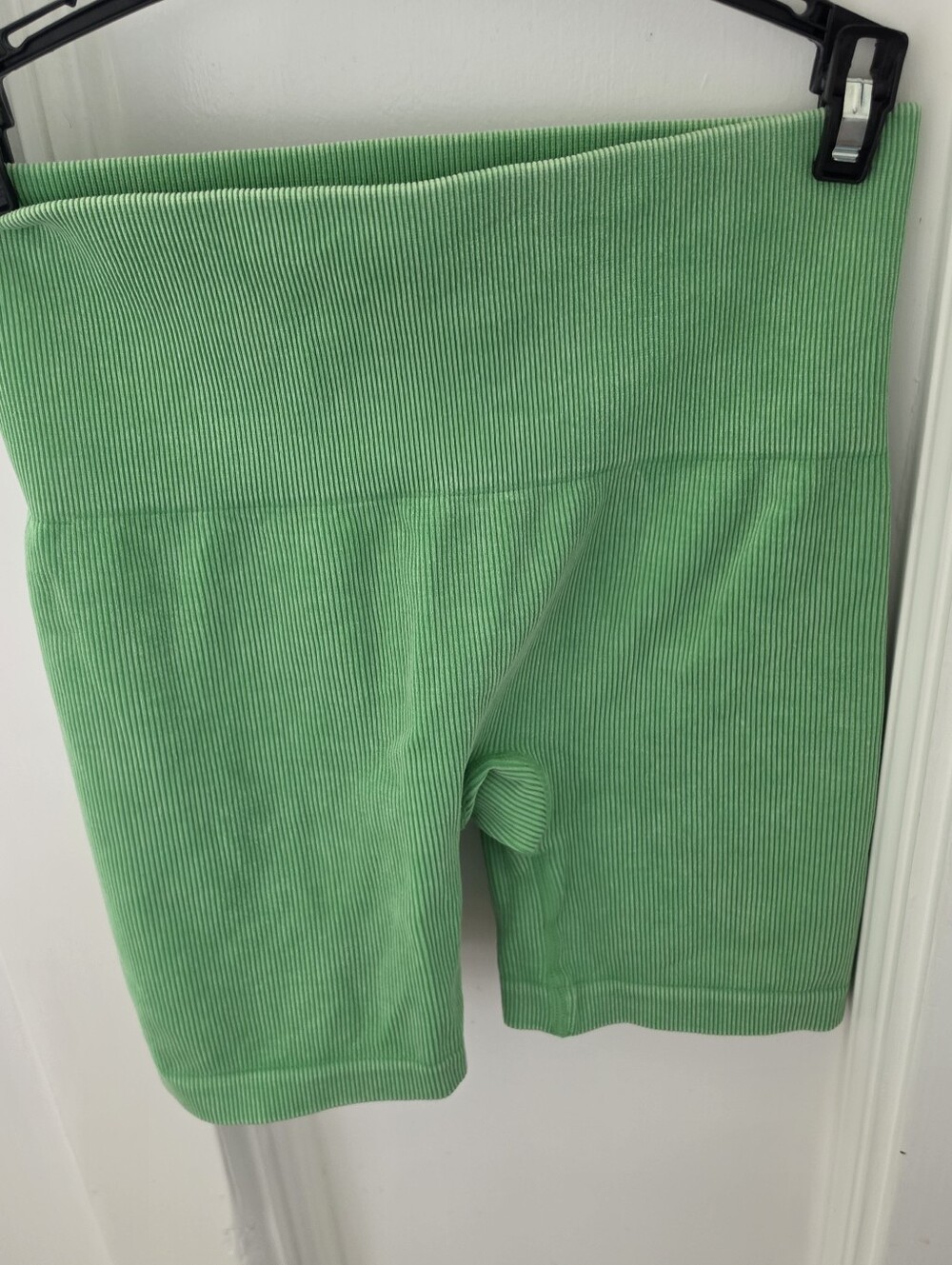 High-Waist Green Ribbed Bike Shorts